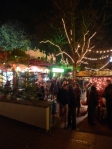 Der wunderschöne Weihnachtsmarkt im Stadtgarten in Köln, mit Bio-Glühwein
